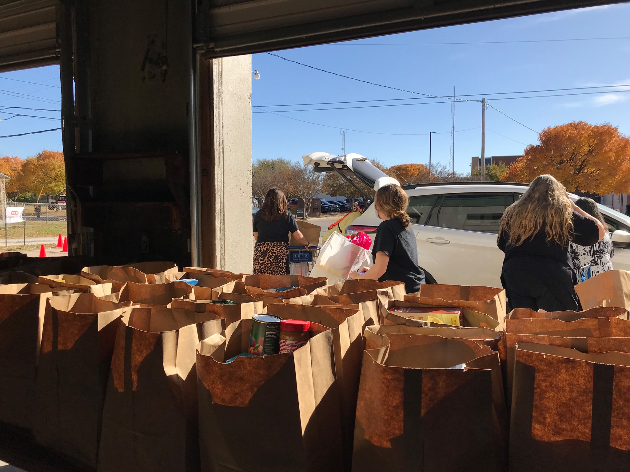 the-highland-food-pantry-on-walnut-highland-church-of-christ